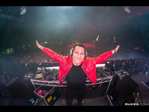 Tiësto - (RED) Live Stereosonic Festival 2012 Melbourne Australia Set Full