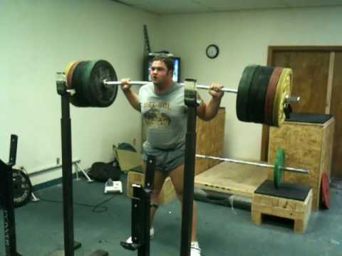 RAW  Squat  300kg x 6 reps / 660 pounds