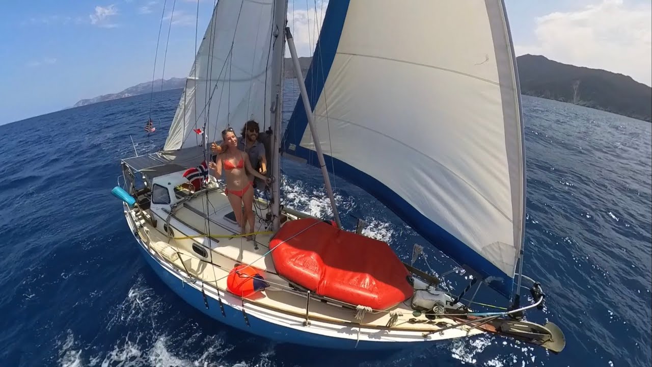 Sailing in the Mediterranean part 4 - Crossing over to Corsica! 🌊