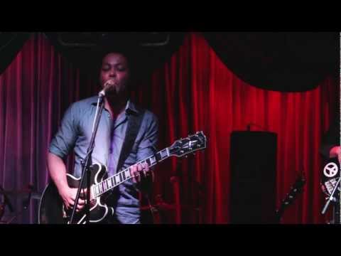 Alex Cuba - Si Pero No - (Live)