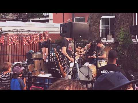 Fred Fortin - Madame Rose live @ Show de ruelle (ruelle Gaboury), Montréal (13 juillet 2017)