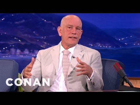 John Malkovich habla sobre el sonido de voz