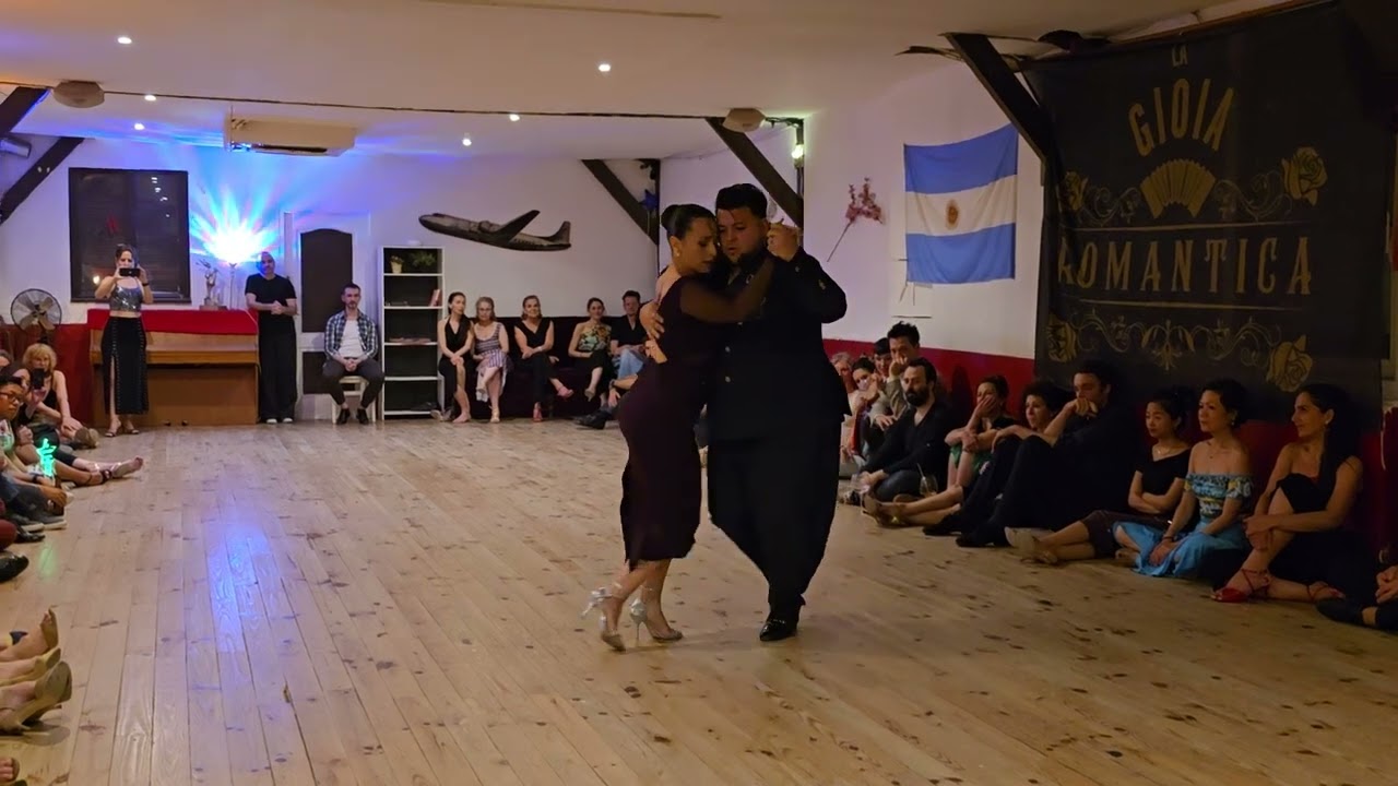 Cynthia Palacios y Sebastián Bolivar 3/5 - La Gioia