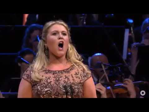 MODERN OPEA SINGING vs. REAL SINGING (Birgit Nilsson)