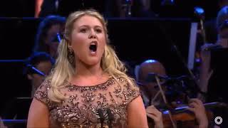 MODERN OPEA SINGING vs. REAL SINGING (Birgit Nilsson)