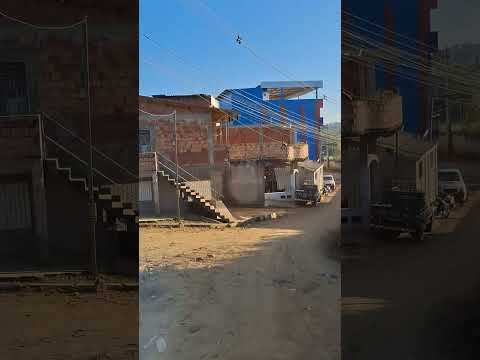 homem chegando aqui em Buerarema sul da Bahia