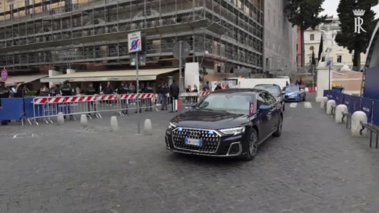 Mattarella visita lo Spazio della Legalità della Polizia di Stato per il 174esimo dalla fondazione