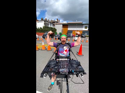INSANE mobile DJ gets McDonald's RAVING!!!