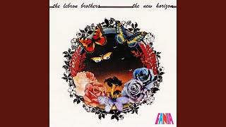 El Nuevo Amanecer Lyrics English Translation