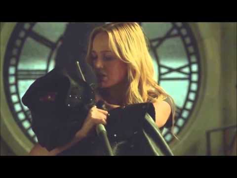 Arrow RIP Sara Lance