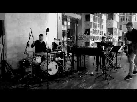 Jan Adamczewski Trio  -  Start With The Groove