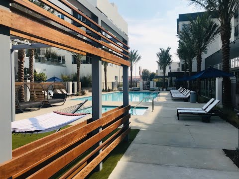 Union South Bay B1ALTSH Floor Plan (2 Bed 2 Bath)