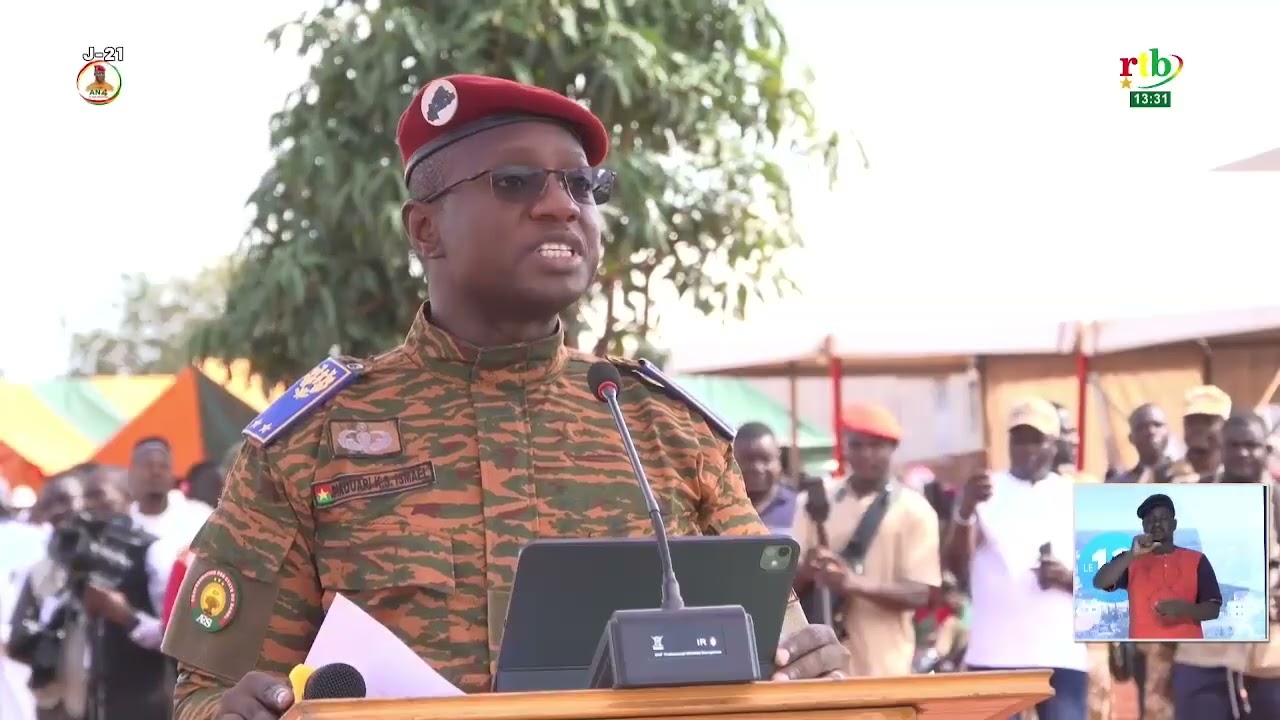 Textile et souveraineté : Le Capitaine Ibrahim Traoré inaugure l’usine de Textile TEXFORCES-BF