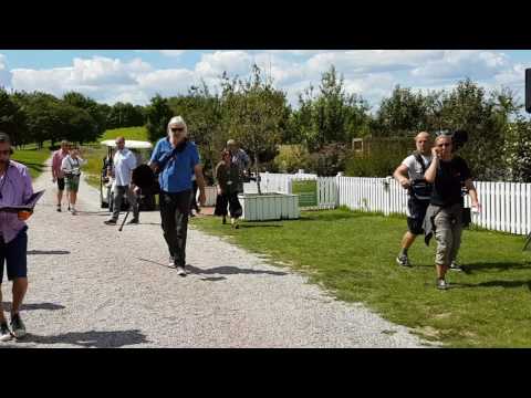 Andrea Kiwel am Cottagegarten - ZDF Fernsehgarten 06.08.2017