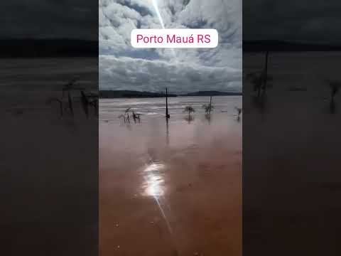 #Em poucas horas olha o quanto já subiu o Rio em Porto Mauá RS.