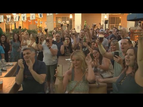 Customers toast to closing of Rula Bula