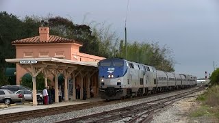 preview picture of video 'Amtrak 67 at Sebring (14JAN2015)'