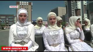 В Грозном прошел третий отборочный тур республиканского фестиваля парного танца "Нохчийн Хелхар"