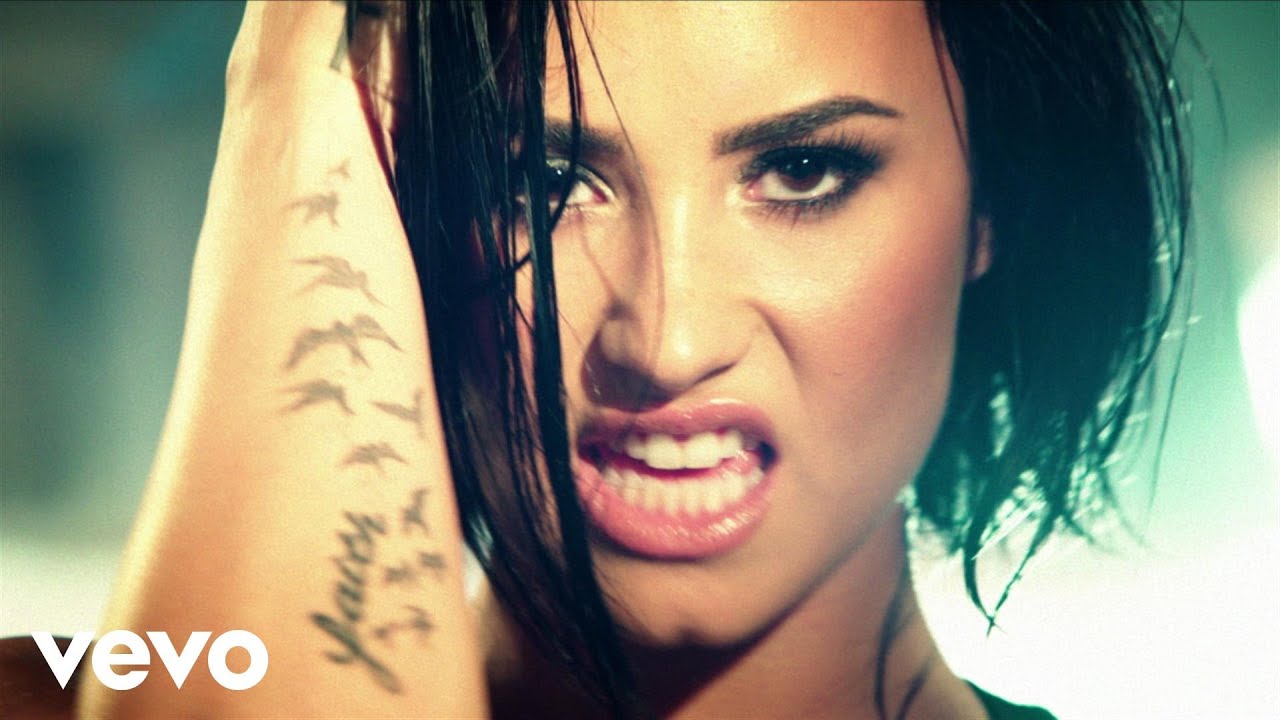 Demi Lovato - Confident (Official Video) thumnail