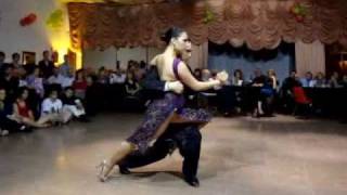 Jonathan Spitel y Betsabet Flores 3/4