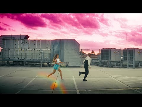 BOBBY VANDAMME - SIE IST KRANK [official Video]