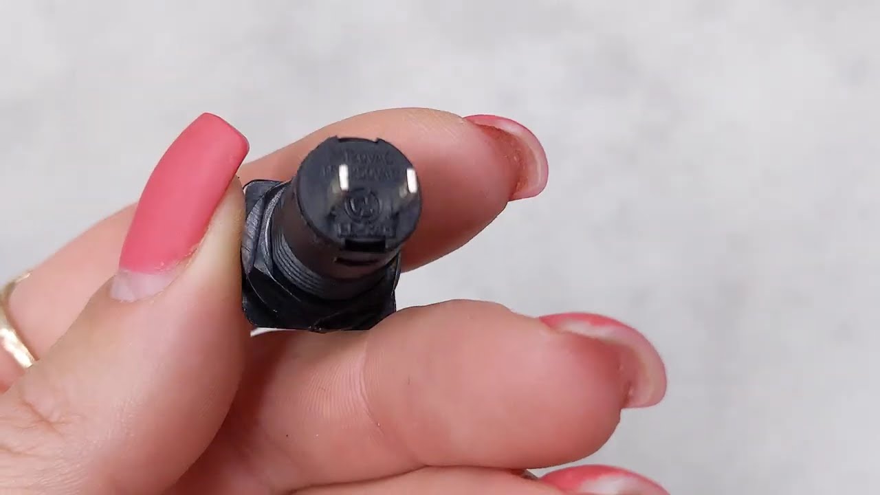 Кнопка LEMANSO LSW12 квадрат черная с фиксацией ON-OFF/DS-226