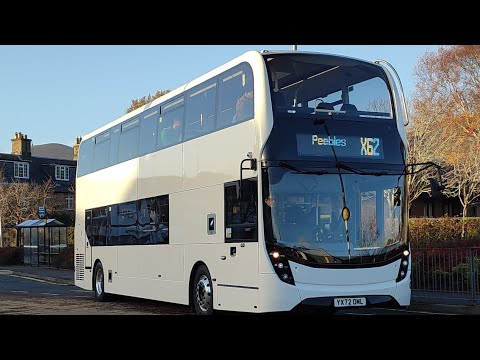 *New* Borders buses 12209 ADL Enviro400MMC (YX72 OML)