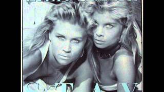 Lili & Sussie - Stay (Club Mix)
