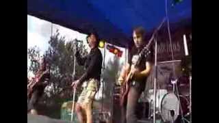 Video ILEGALITY - live 2008 - festival podparou.cz