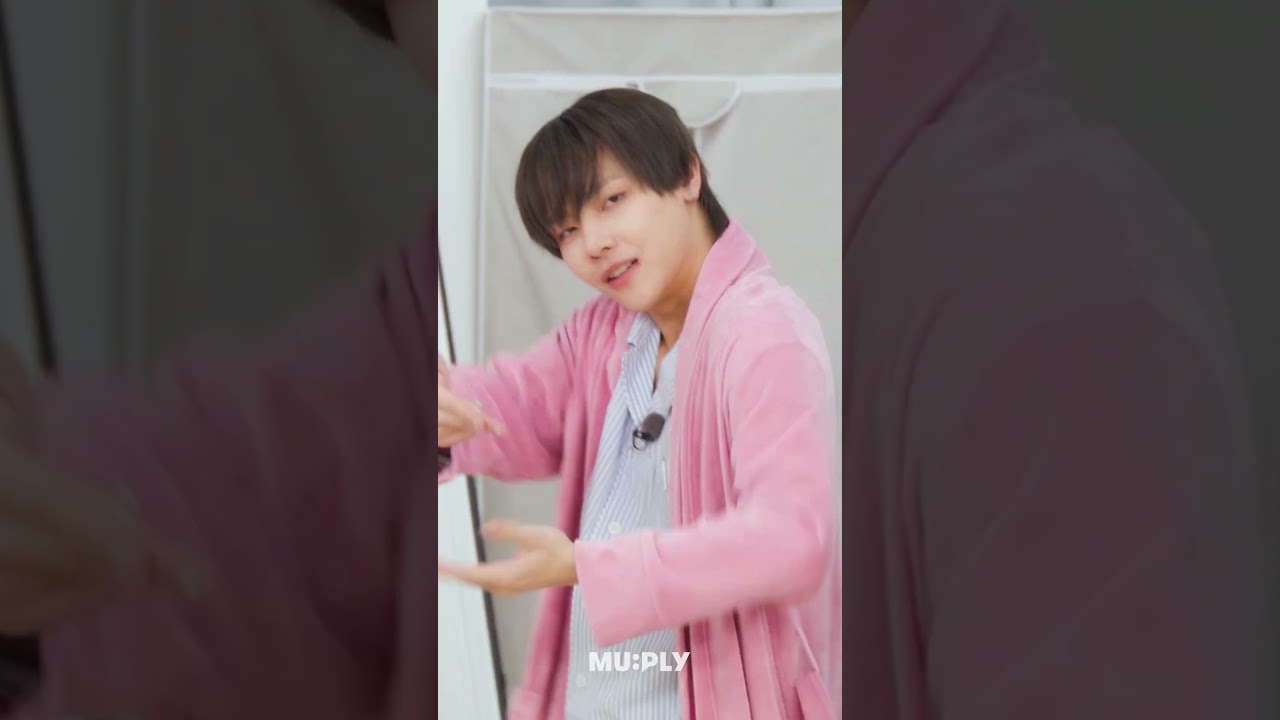 Yabai wolf boys practicing dance in kawaii pajamas