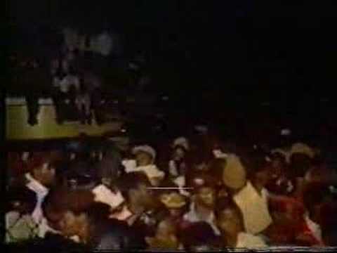 tenor saw Stereo Mars PNP Rally 1986