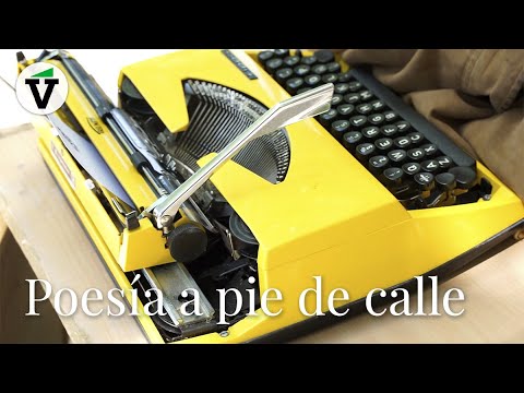 Poesía a pie de calle: versos con máquinas de escribir en el día del libro
