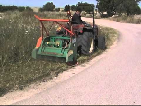 AGRI WORLD SRL - TF-100 TRINCIA FORESTALE  Forestry Brush Cutter Desbrozadora forestal