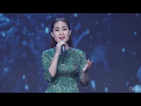Thể hiện bởi Giáng Tiên