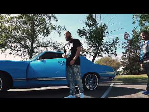 Saucy da salesman. Bump heads pro by Armani de Paul.     CMEWIN