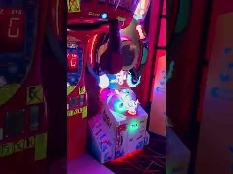 Duke Dennis punches Boxing Machine PT.1 #dukedennis