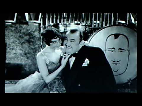 Paul Whiteman and his Orchestra:  "Make Believe - Medley"  (1921)