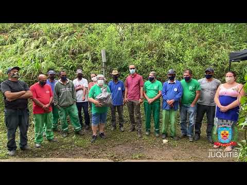 Entrega de novos uniformes para a Equipe da Coleta