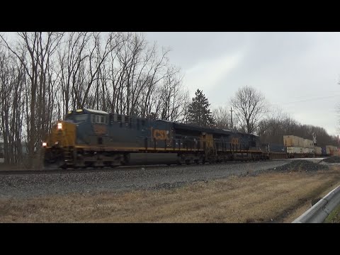 Short CSX Intermodal I009 ( 2nd half baretables ) - ET44AH #3386 & ES44AH #3103 - Unionville Ohio