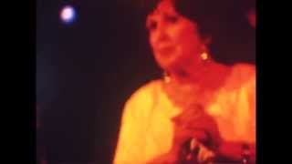 Wanda Jackson - Pushover [live/super 8 film/Memphis]