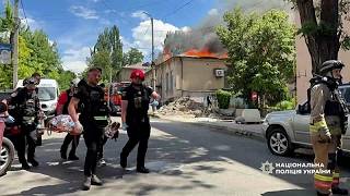 Ucrania: Zaporiyia en llamas tras ataque ruso con misiles y drones que deja al menos 9 heridos