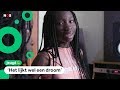 Amani werd ontdekt als zangeres