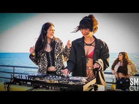 Silent Disco Takes Over Santa Monica Pier