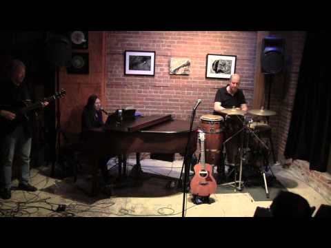 Marci Geller Live @ The Buttonwood Tree - I Just Love You
