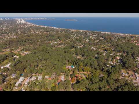 Video de YouTube - Casa en venta 5 dormitorios  Parque Burnett Punta del Este