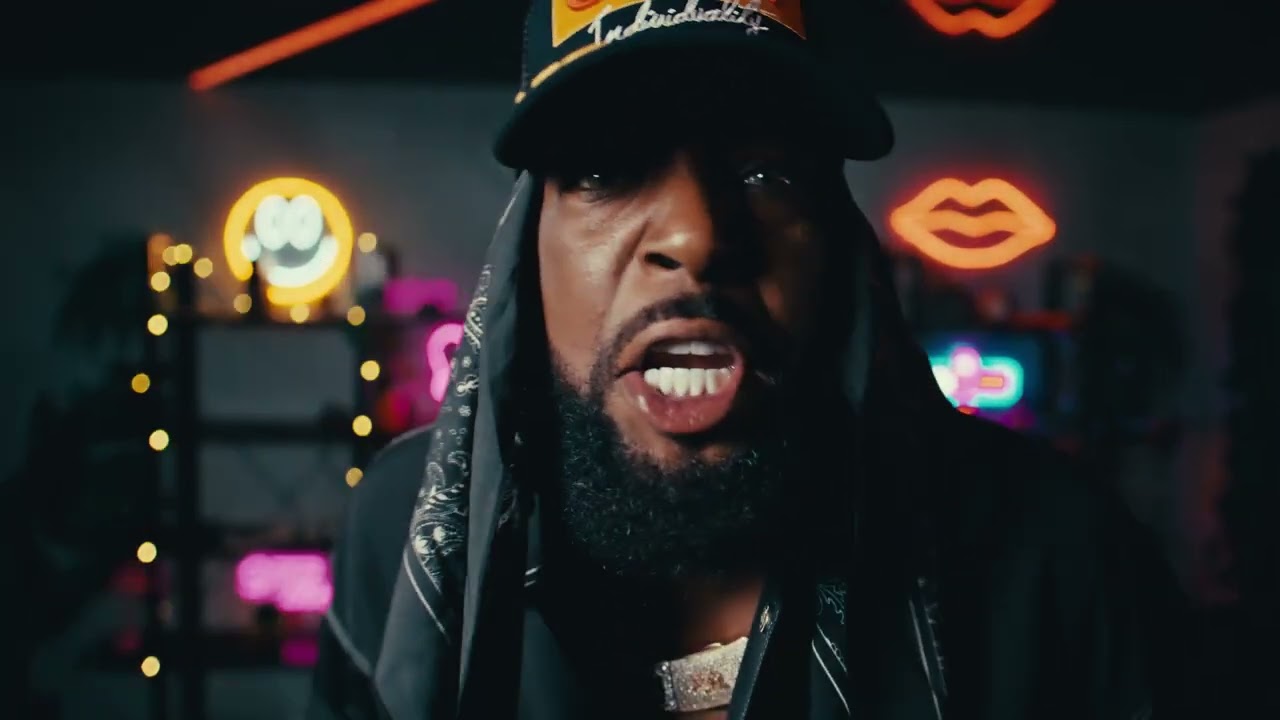 El Micha - UUU Que Dolor (Video Oficial)