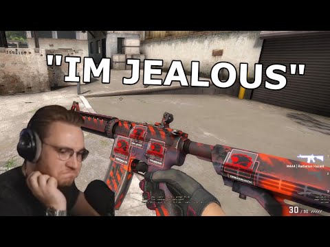 ohnePixel checks Dreamhack 2014 Collection out from Exerpas (Mod)