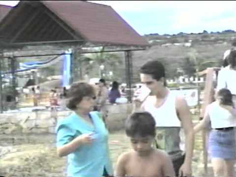 PASEO VILLASILVANIA FLIA. CONTRERAS 1993