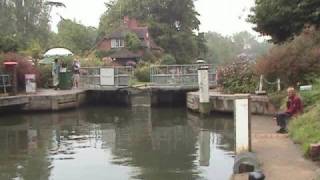 preview picture of video 'Reading to Henley-on-Thames 2008'