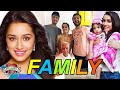 Shraddha Kapoor Family With Parents, Brother, Aunt, Cousin and Affair